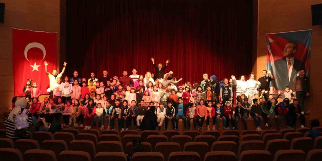 Çocuklar Hem Eğlendi Hem De Trafik Kurallarını Öğrendi