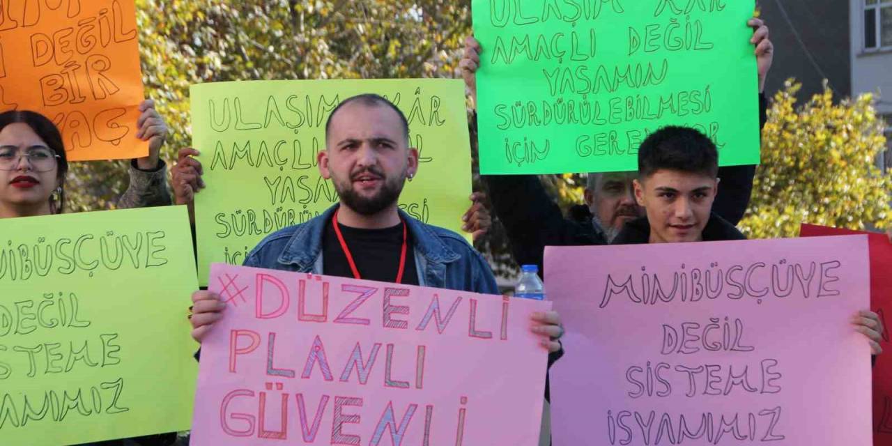 Bilecik’te Ulaşım Sorununu Protesto Edecek Üniversite Öğrencileri Bir Araya Gelemedi