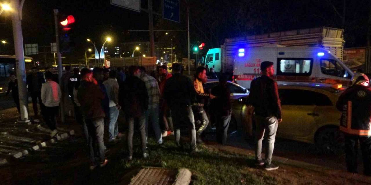 Malatya’da 3 Aracın Karıştığı Kazada Can Pazarı: 5 Yaralı