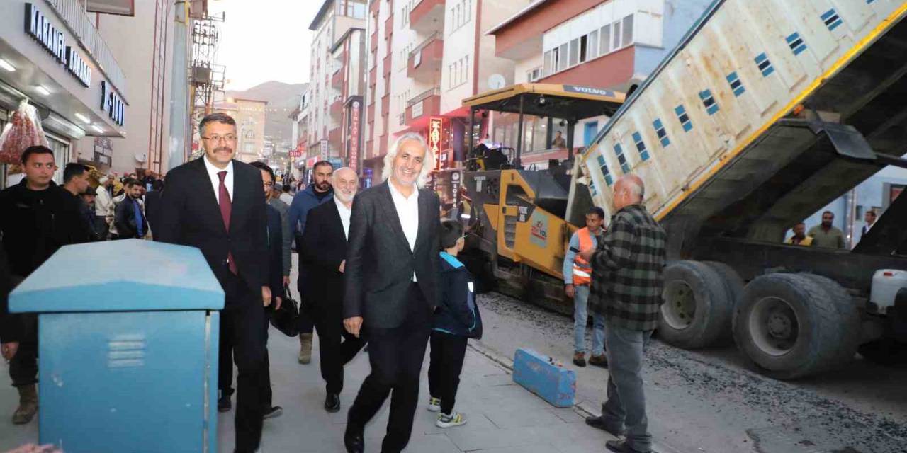 Vali Çelik, Cami İnşaatı Ve Asfalt Çalışmalarını Denetledi