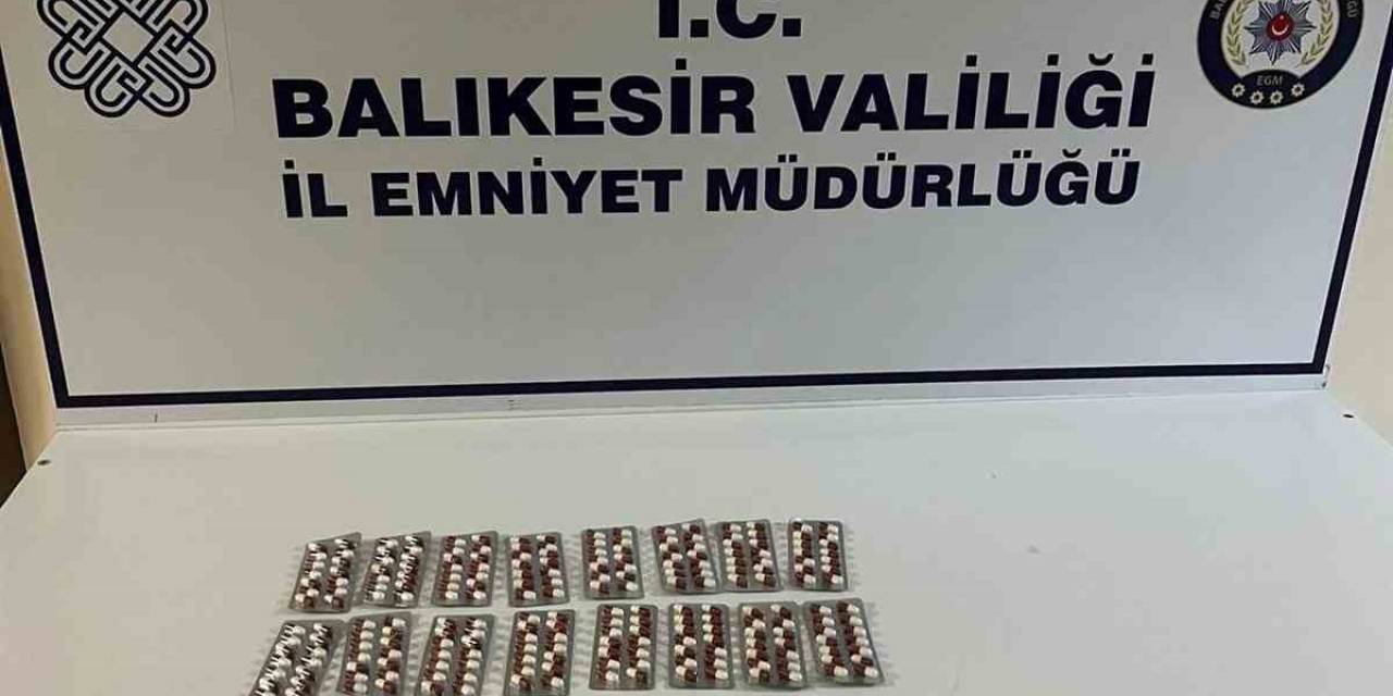 Üst Aramasında 336 Adet Sentetik Uyuşturucu Hap Ele Geçirildi