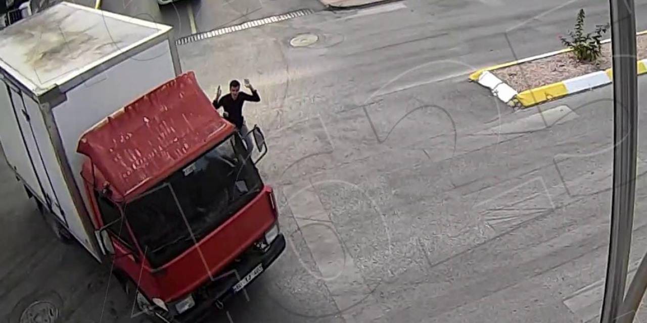 Kazadan Yaralanmadan Kurtuldu, Tepkisi Hayret Ettirdi