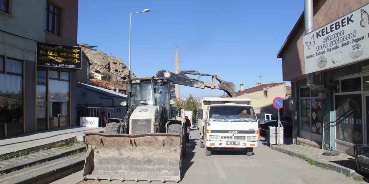 Bünyan’da Alt Yapı Nedeniyle Bozulan Yollar Yenileniyor