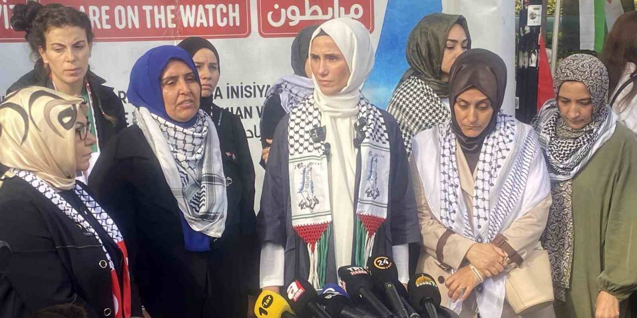 Sultanahmet’te Filistin’e Destek İçin Başlatılan Oturma Eylemine Sümeyye Erdoğan Bayraktar Da Katıldı