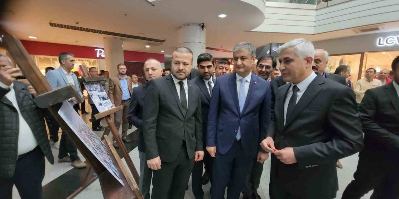 Özçelik İş Sendikası’ndan ’8 Kasım’ Sergisi