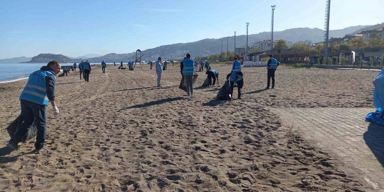 Giresun’da Denetimli Serbestlik Tedbiri Altındaki Yükümlülerden Çevre Temizliği