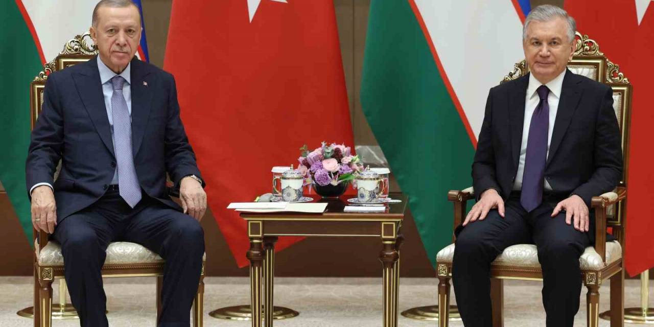 Cumhurbaşkanı Erdoğan, Özbekistanlı Mevkidaşı Mirziyoyev İle Görüştü