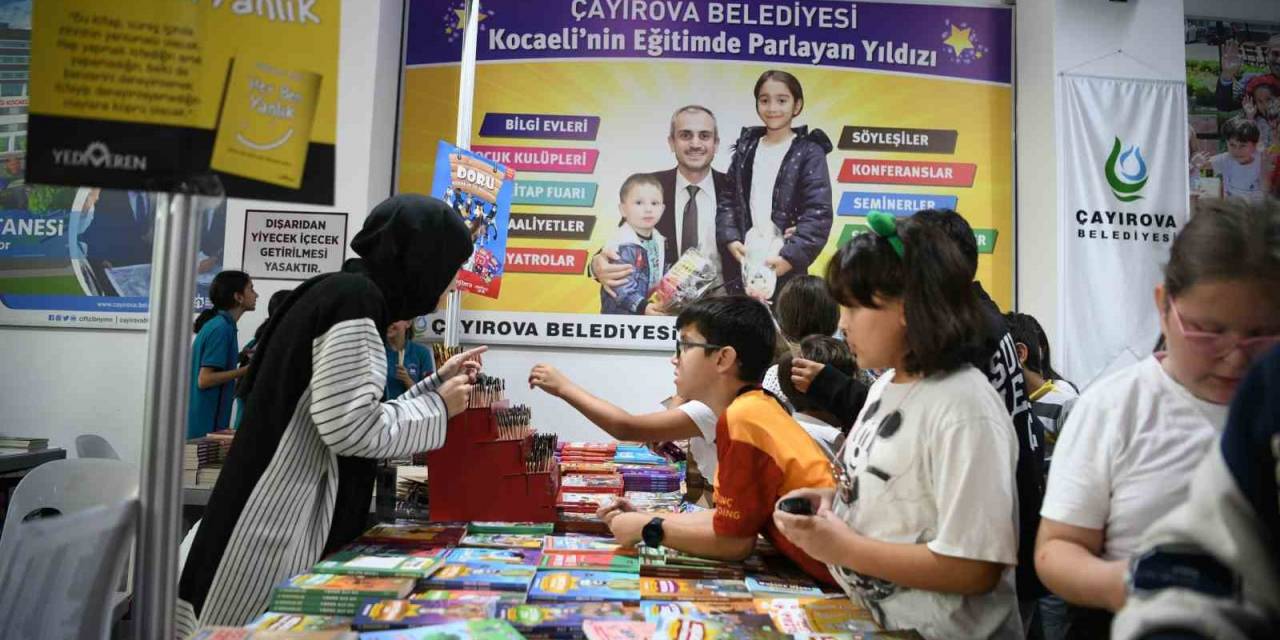 Çayırova 4. Kitap Günlerine Öğrenci Akını