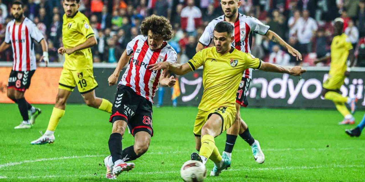 Trendyol Süper Lig: Samsunspor: 2 - İstanbulspor: 1 (Maç Sonucu)