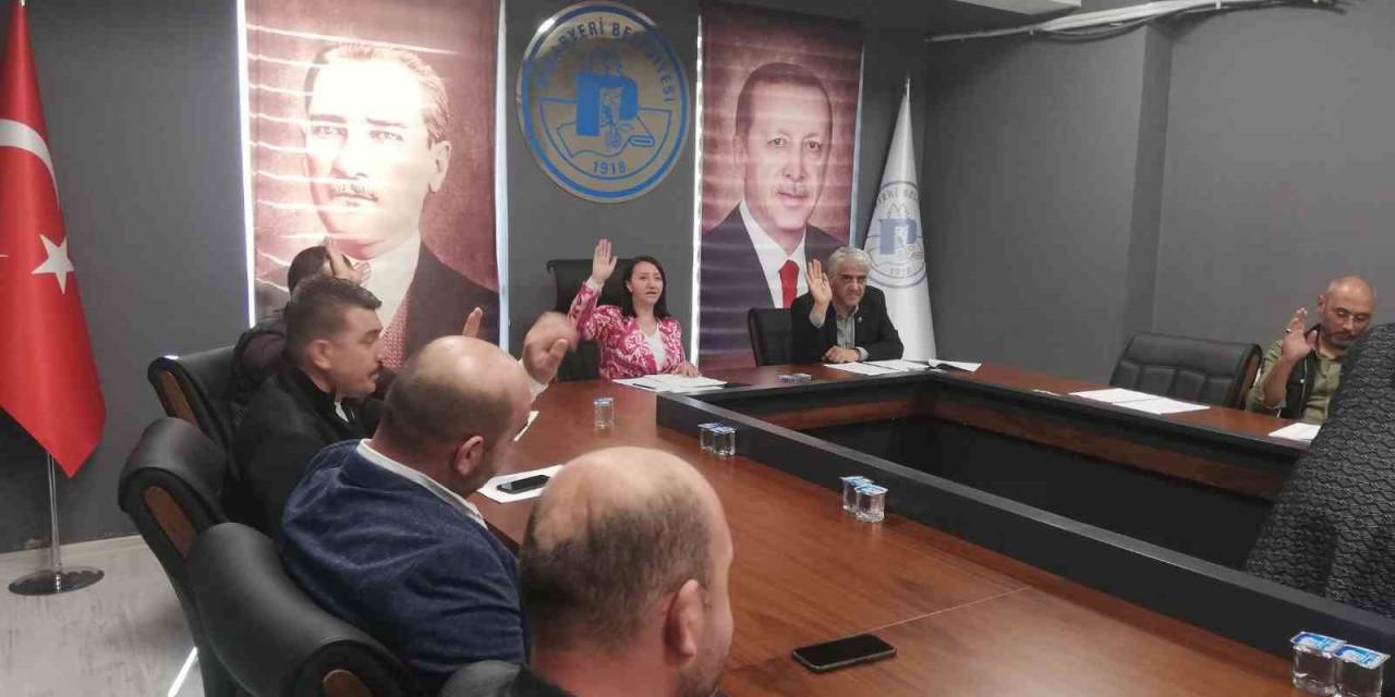 Pazaryerinde İş Yeri Kiraları Belirlendi