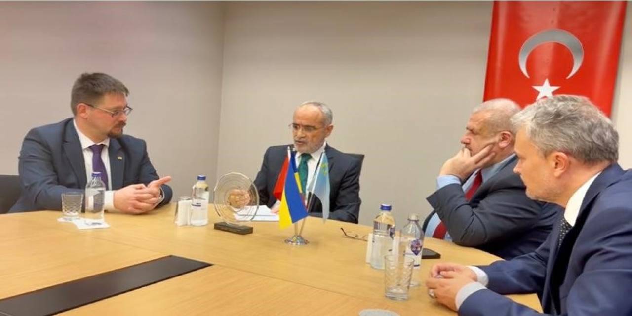 Cumhurbaşkanı Başdanışmanı Topçu, Dünya Kırım Tatar Kongresi Başkanı Çubarov İle Görüştü