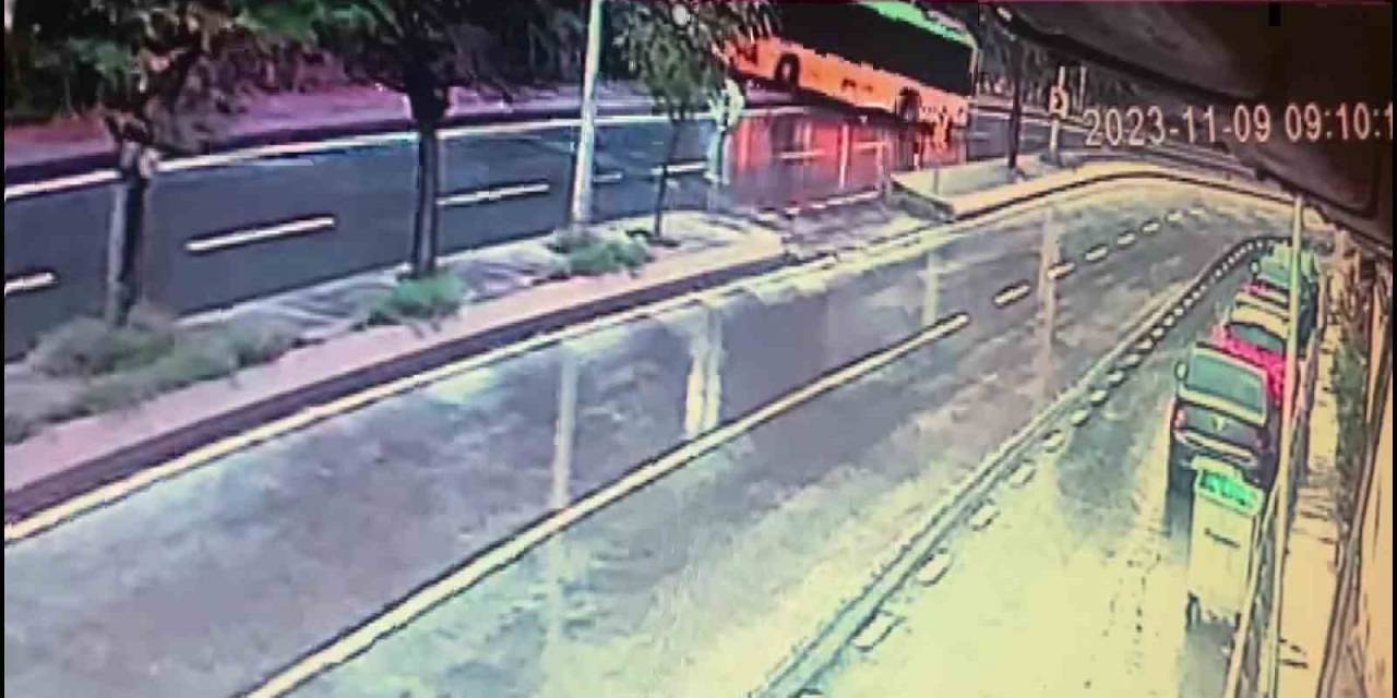 Beykoz’da Freni Patlayan İett Otobüsü Yolun Kenarına Savruldu: 1 Yaralı