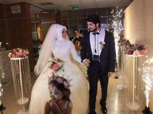 Ali Yılmaz’ın Kızı Yasemin Yılmaz Dünya Evine Girdi