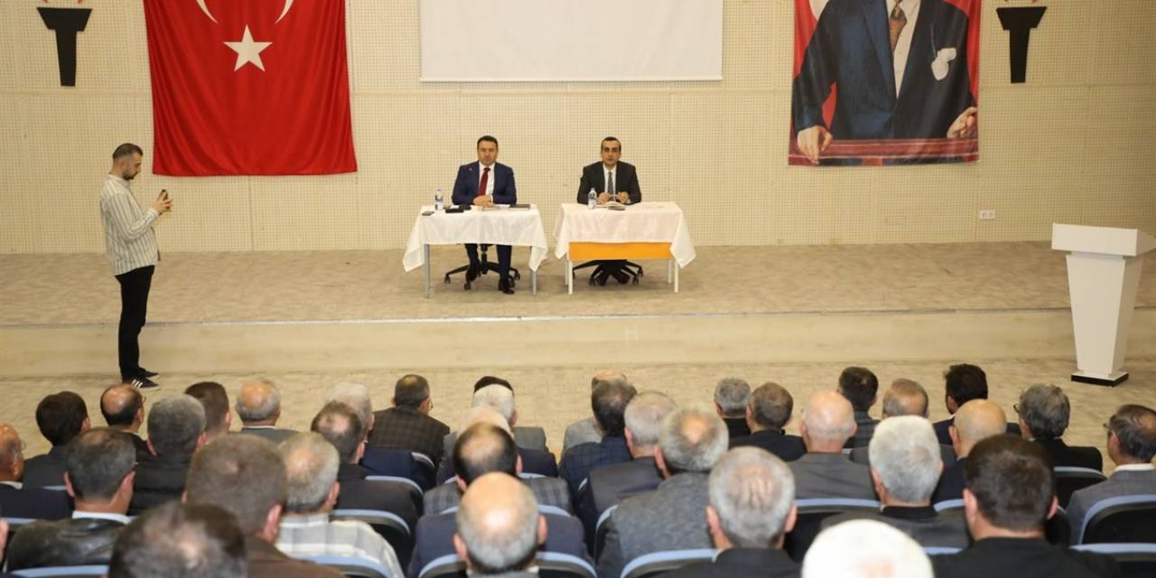 Domaniç’te Muhtarların Taleplerini Dinledi