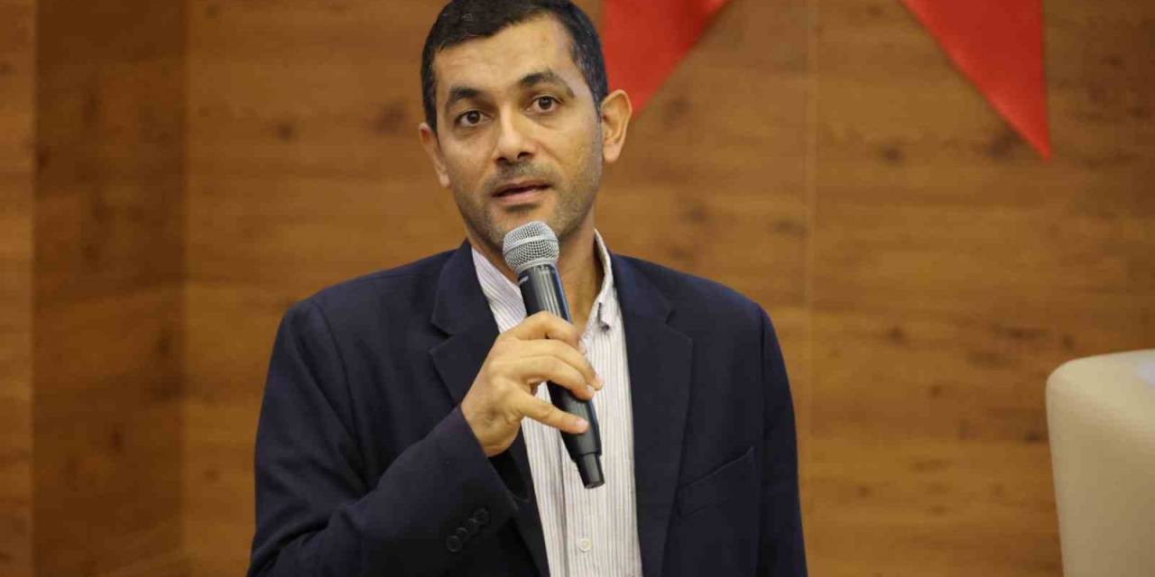 Hkü’de “Filistin Meselesi” Paneli Gerçekleştirildi