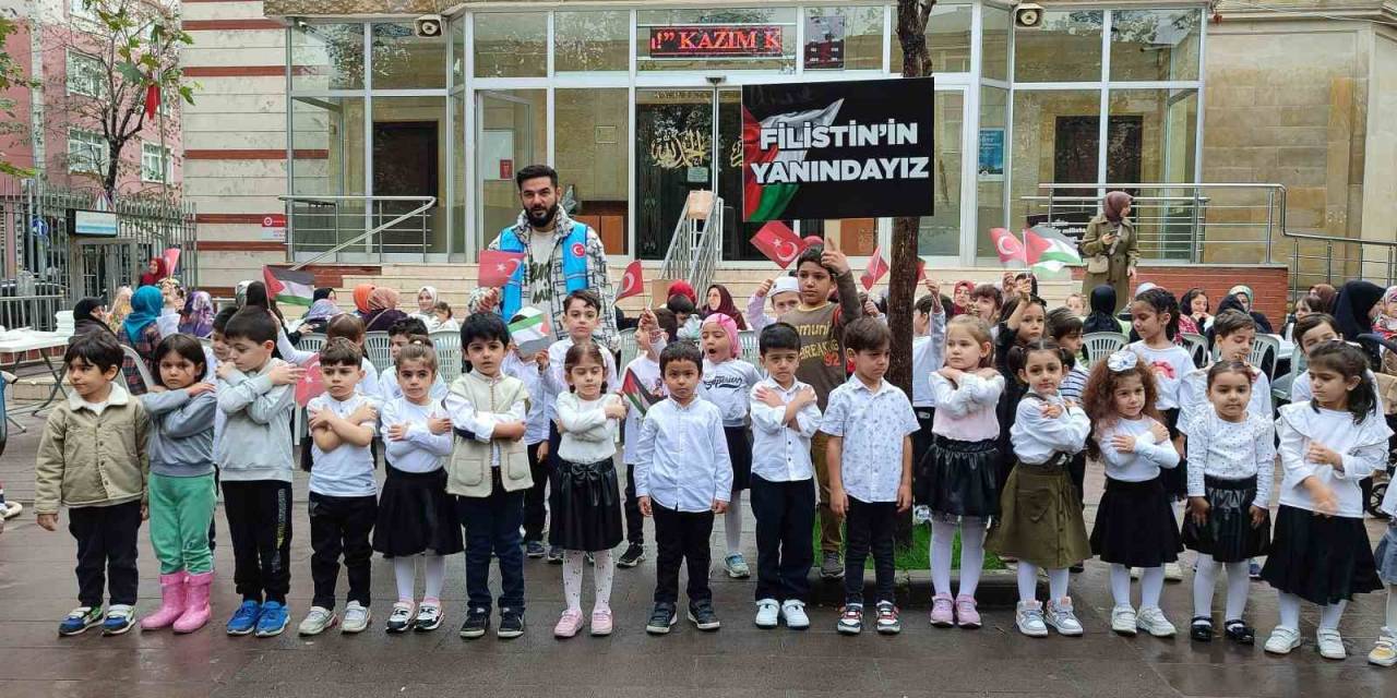 Bağcılar’da Filistinliler İçin Hayır Çarşısı Açılışı Yapıldı