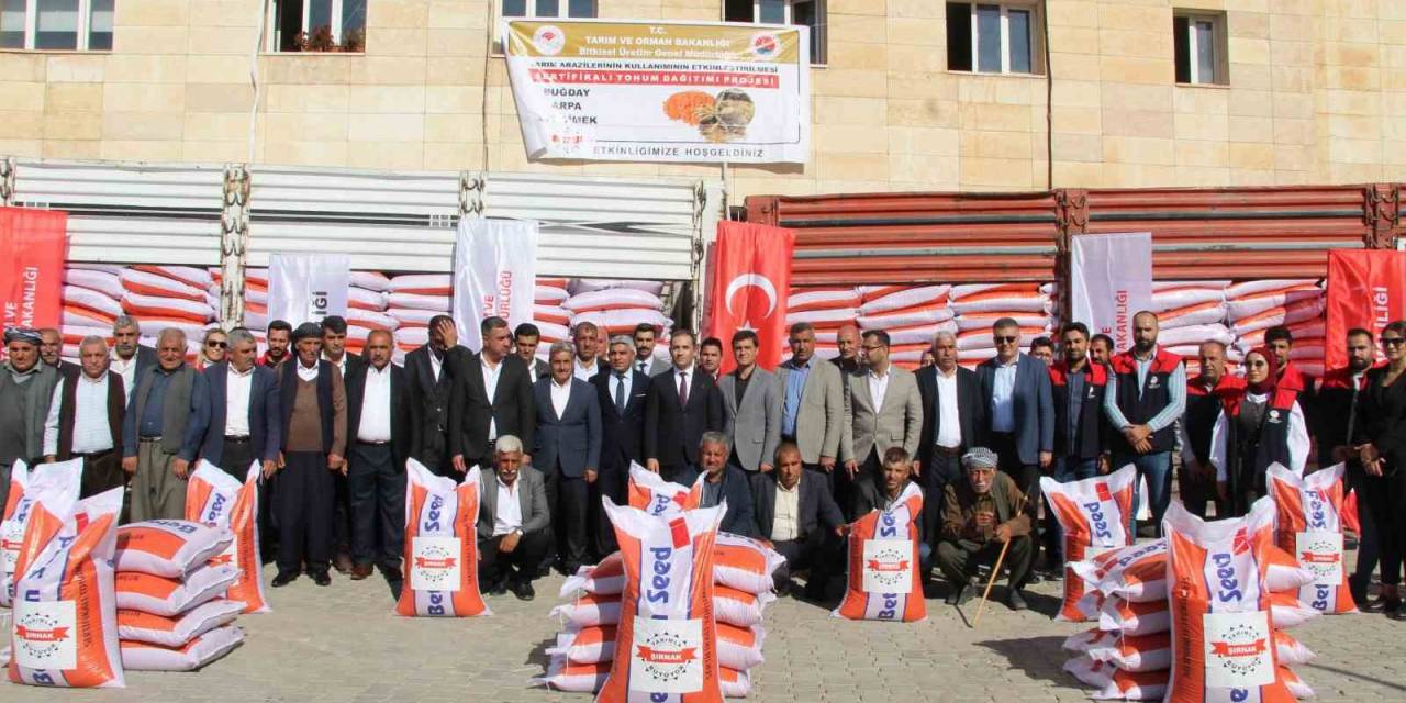 Şırnak’ta 765 Çiftçiye Yüzde 70 Destekli 304 Ton Sertifikalı Tohum Dağıtımı Yapıldı