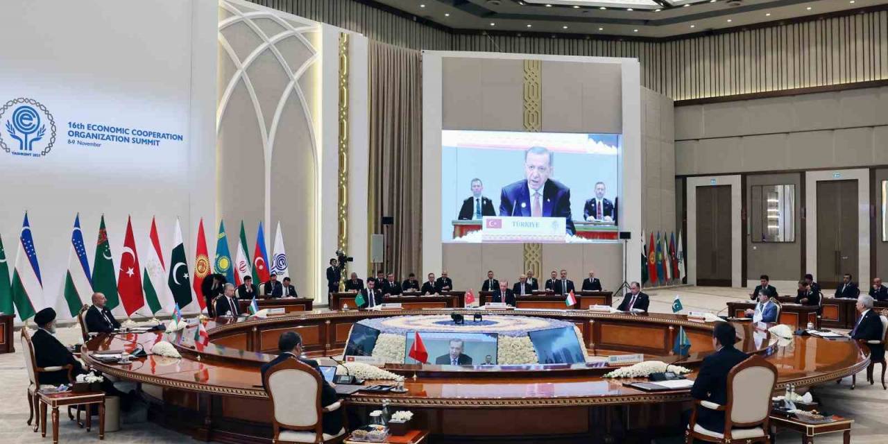 Cumhurbaşkanı Erdoğan: “Kur’an-ı Kerim’i Yakanlara Fikir Özgürlüğü Bahanesiyle Göz Yumanlar, Filistin Bayrağına Tahammül Edemiyor”