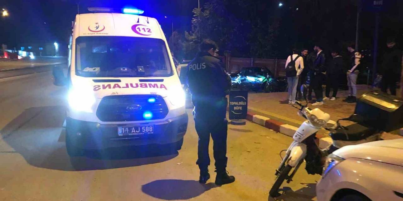 Bilecik’te Araç Kapısına Çarpan Motosiklet Sürücüsü Yaralandı