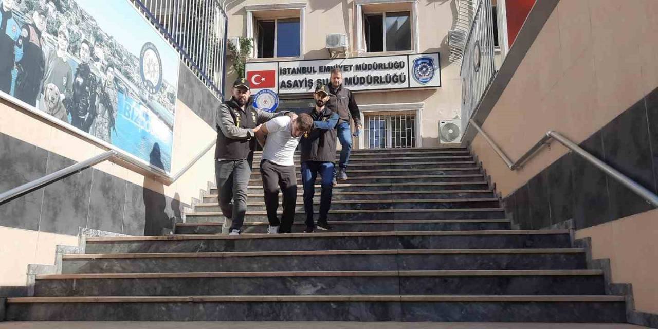 Gaziosmanpaşa’da Dehşet Anları Kamerada: Husumetlisine Kurşun Yağdırdı