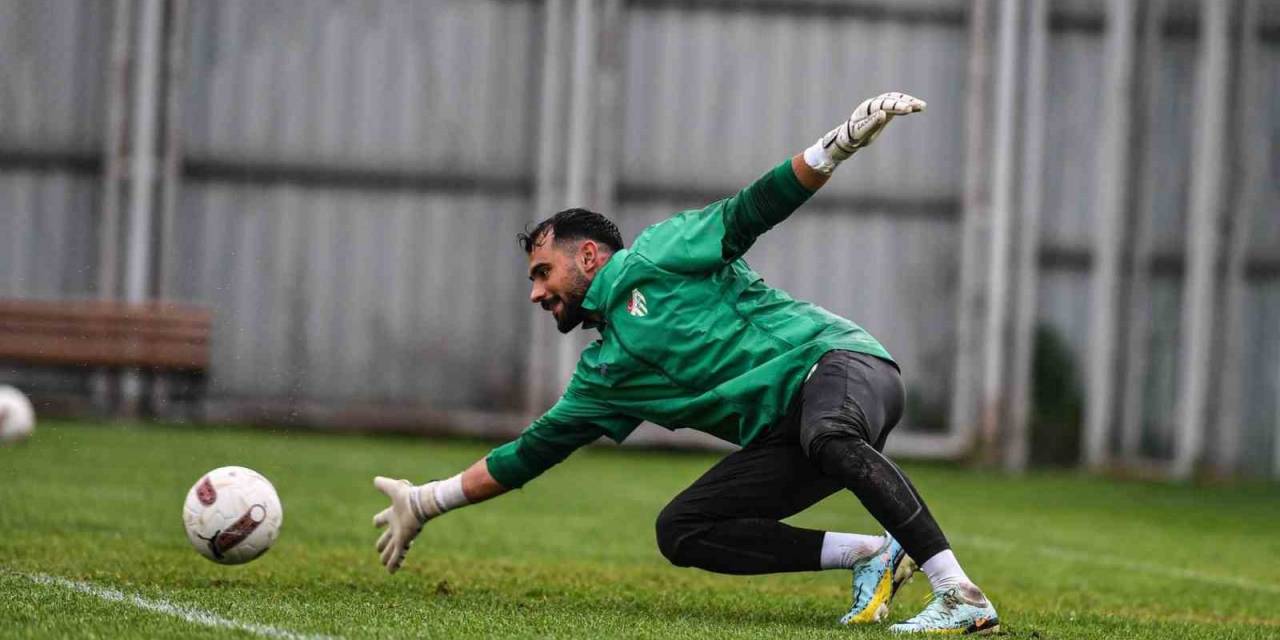 Bursaspor’da Kırklarelispor Maçının Taktik Çalışması Yapıldı