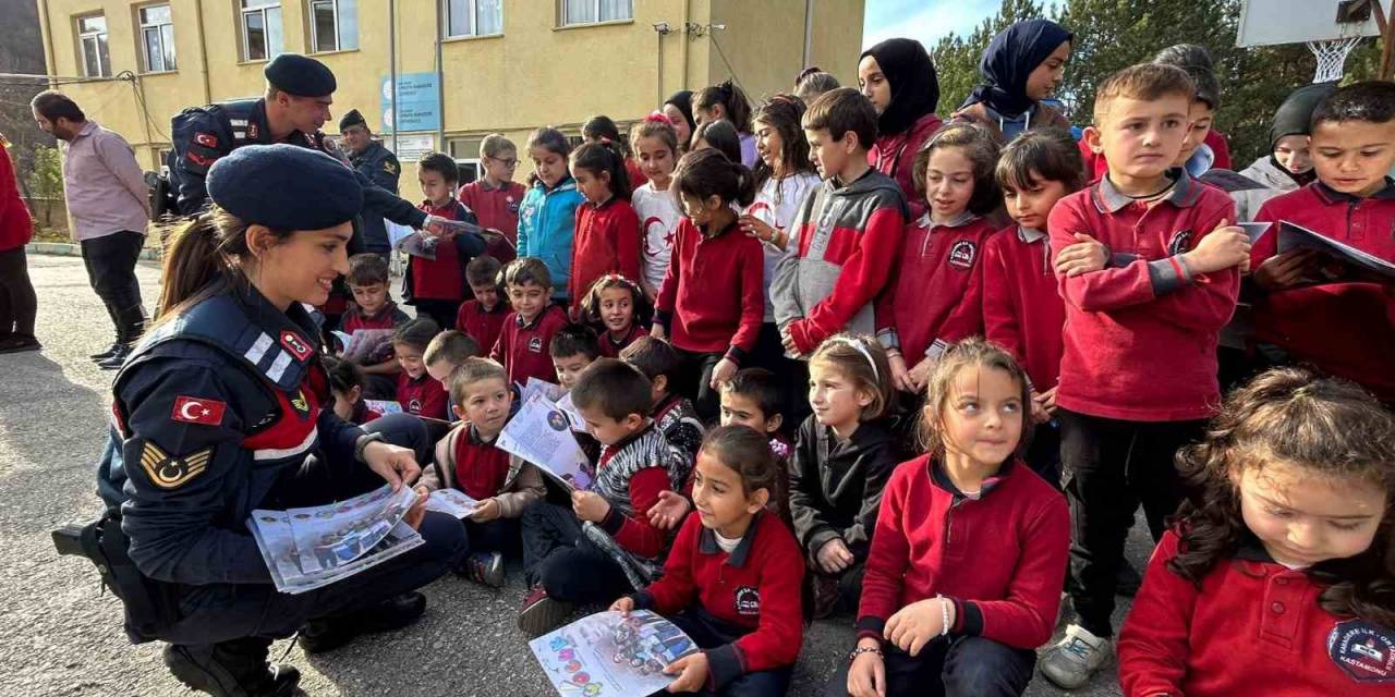Jandarma Ekiplerinden Öğrencilere Kişisel Güvenlik Eğitimi