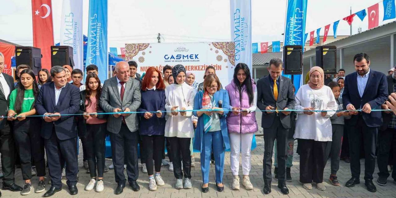 Deprem Bölgesinde Yeni Gasmek Binaları Hizmete Açıldı