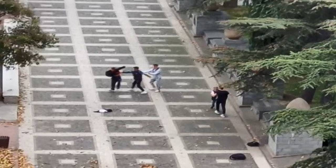 Öğrencilerin Kavgası Kamerada