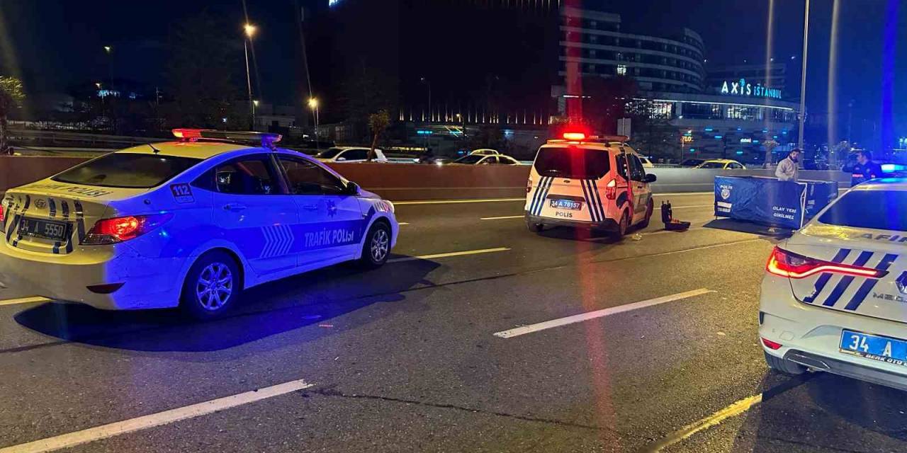 Bayrampaşa’da Otomobilin Çarptığı Yaya Hayatını Kaybetti, Sürücü Olay Yerinden Kaçtı