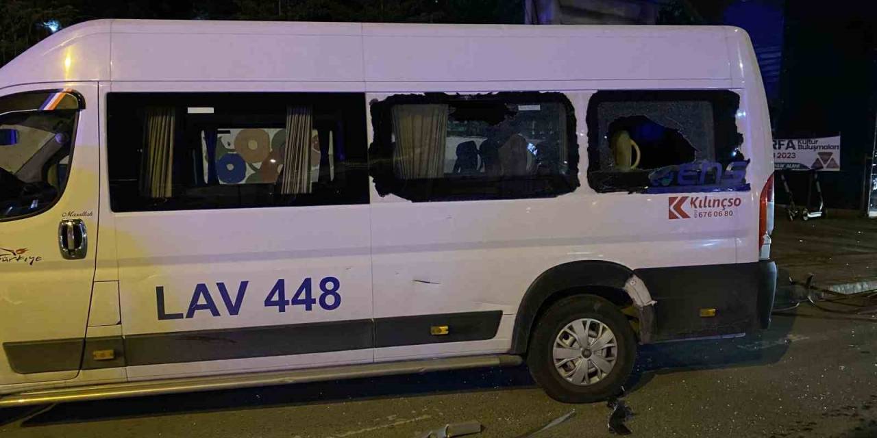 Avcılar’da Alkollü Sürücünün Kullandığı Araç Taksiye Çarptı: 4 Yaralı