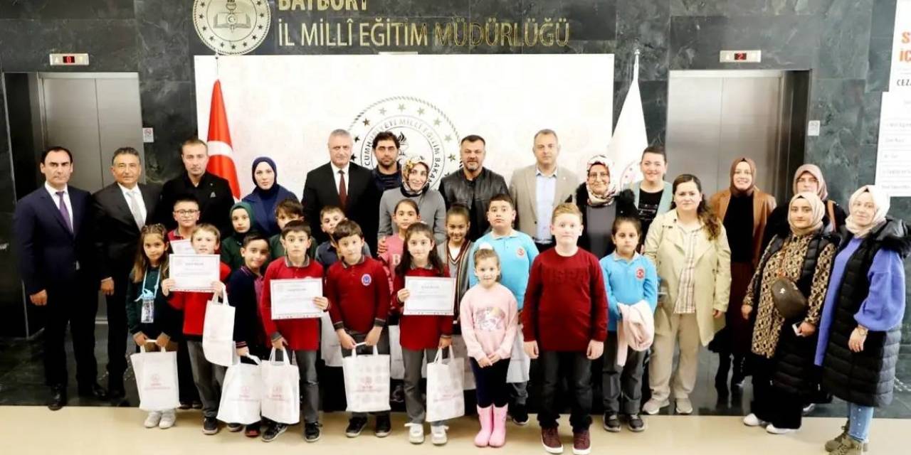 Minik Eller Tasarlıyor Projesinde Ödüller Sahiplerini Buldu