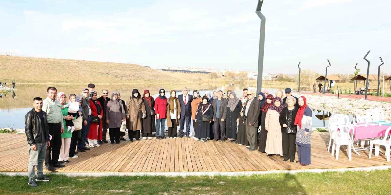 Başkan Işık Şehit Ve Gazi Yakınlarını Yedigöller’de Ağırladı