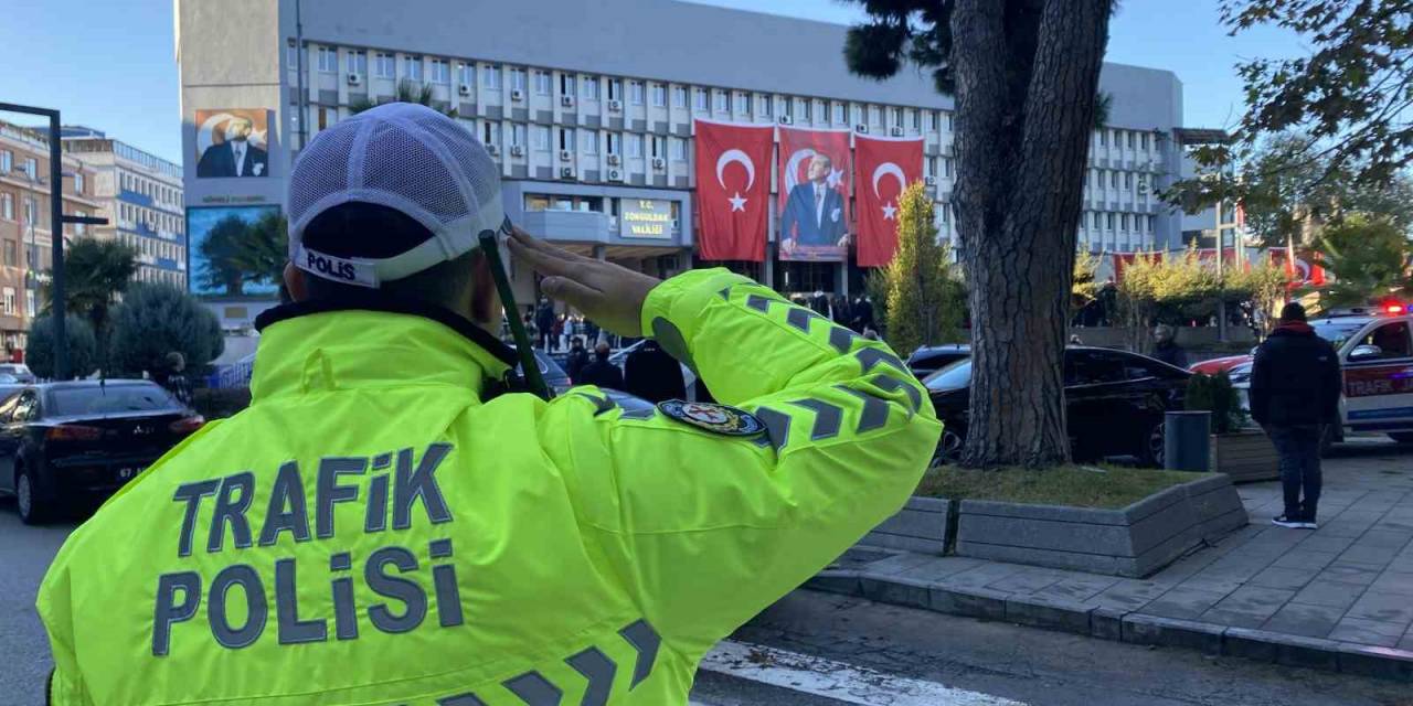 Zonguldak’ta Hayat 2 Dakika Durdu