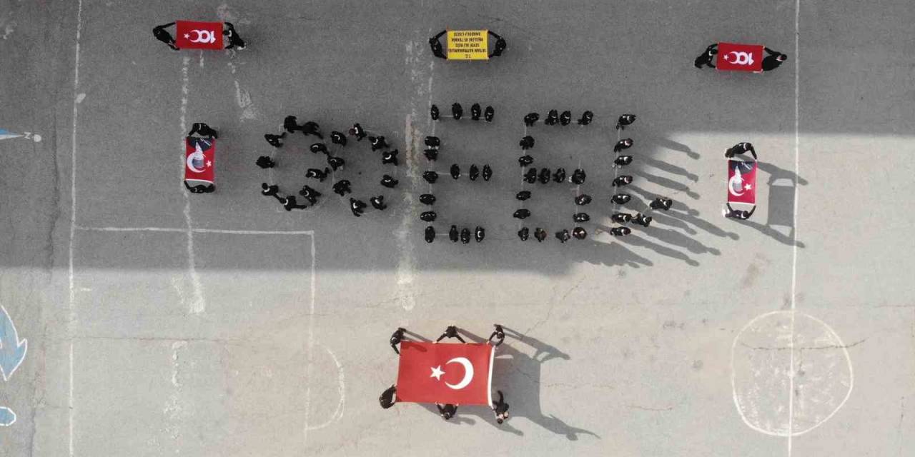 75 Öğrencinin Oluşturduğu Kareografi Büyük Beğeni Topladı