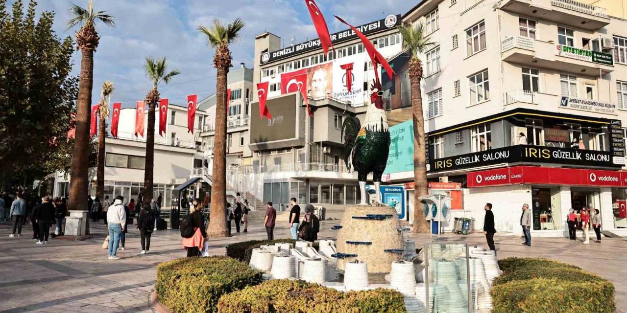 Denizli Büyükşehir Ata’sının Huzurunda