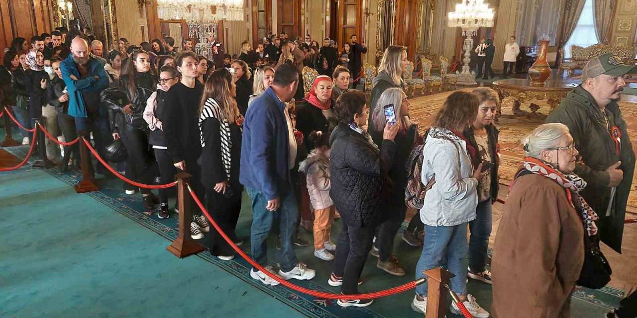 Gazi Mustafa Kemal Atatürk, Vefatının 85’inci Yıl Dönümünde Dolmabahçe Sarayı’nda Anıldı