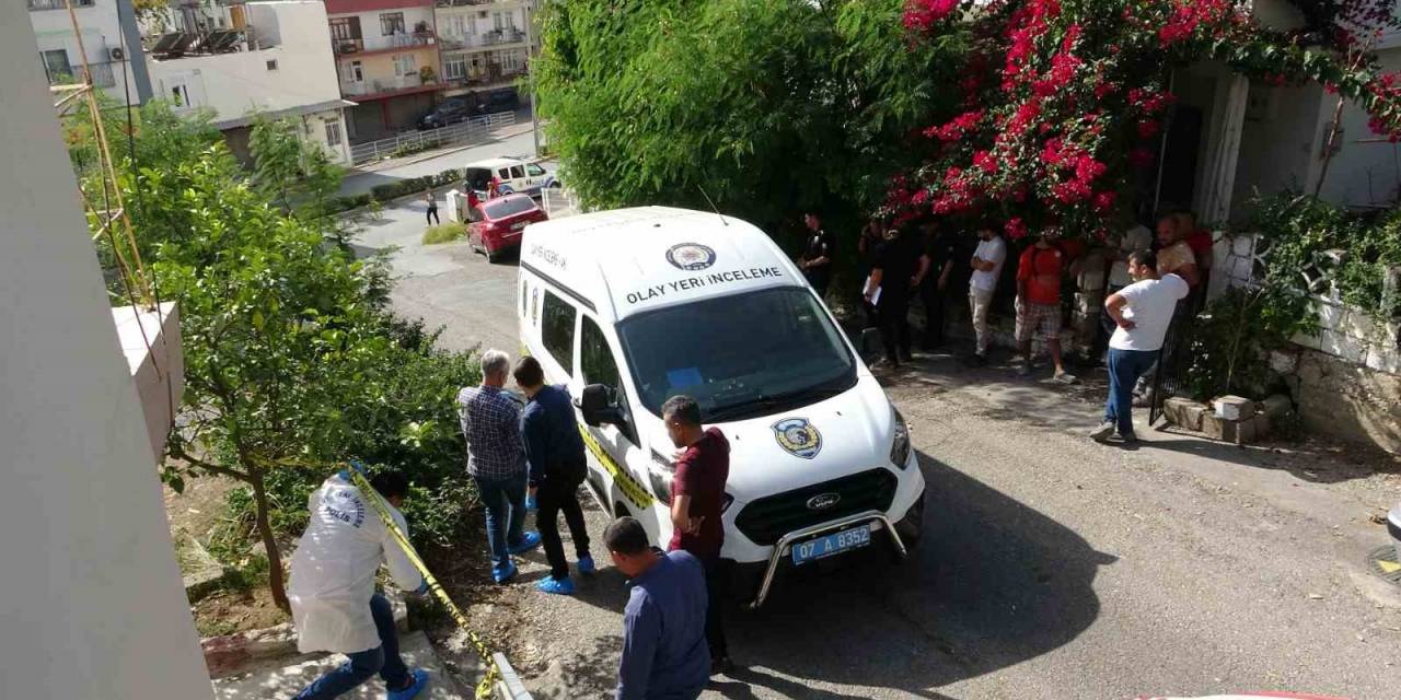 İnşaat Boyacısı Bekar Evinde Ölü Bulundu