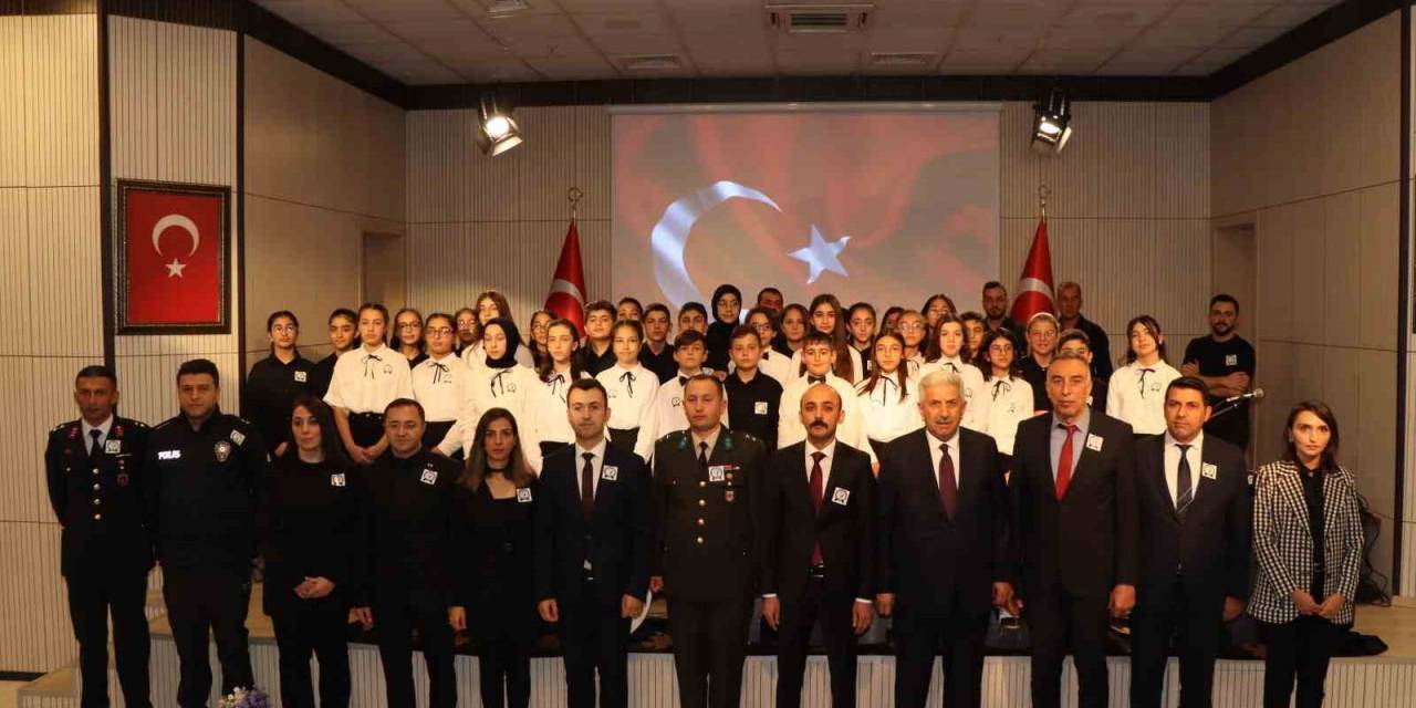 Mustafa Kemal Atatürk Oltu’da Anıldı