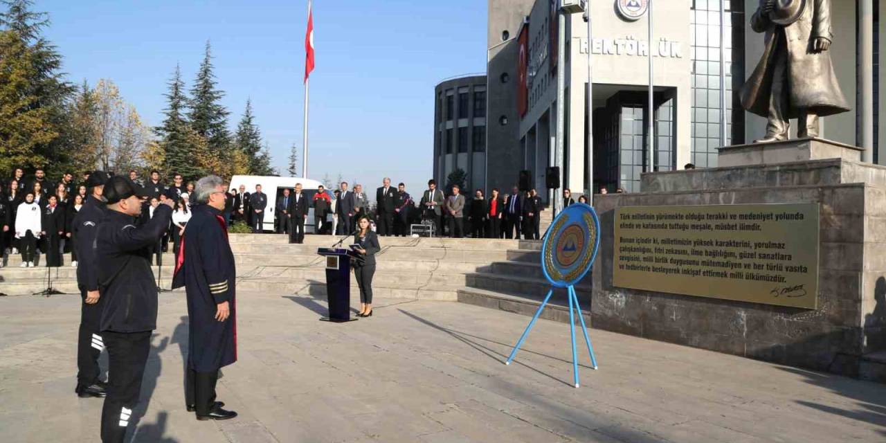 Erü’de 10 Kasım Atatürk’ü Anma Töreni Gerçekleştirildi