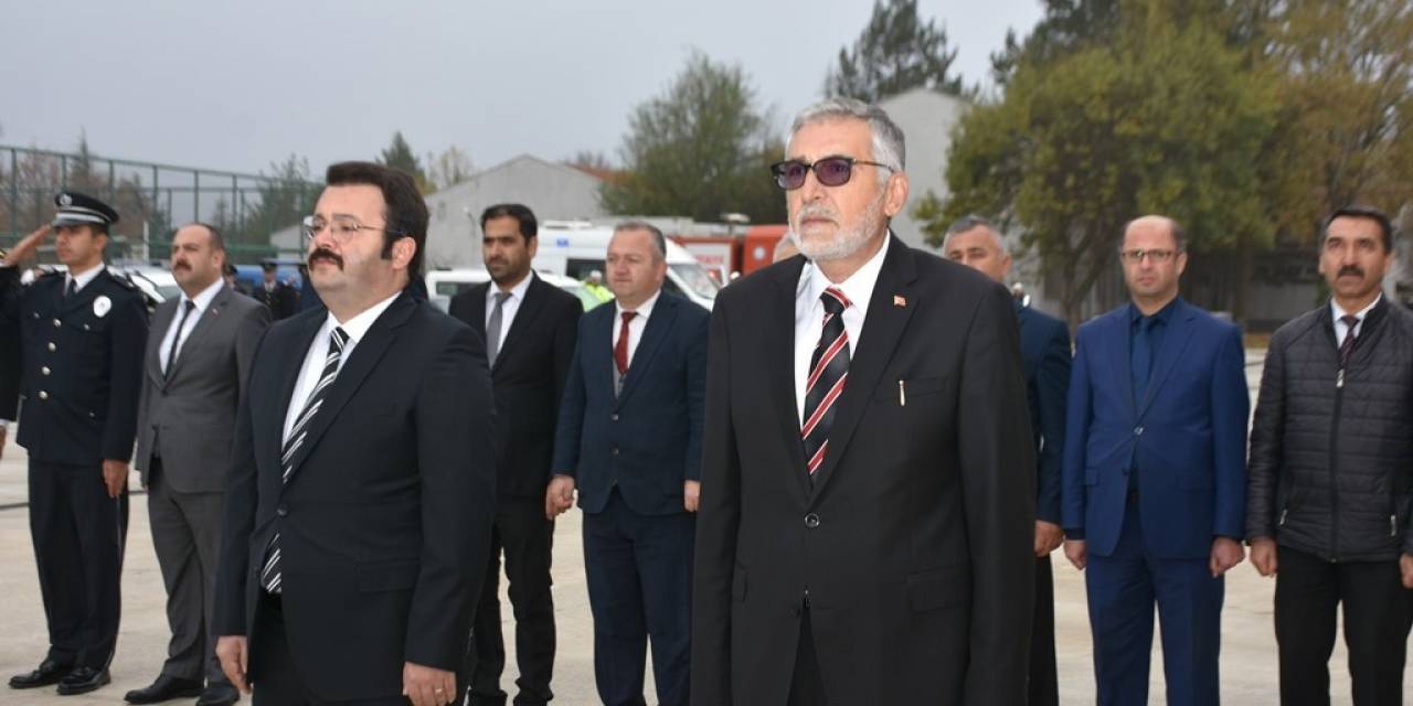 İnönü Ata’sını Saygıyla Andı