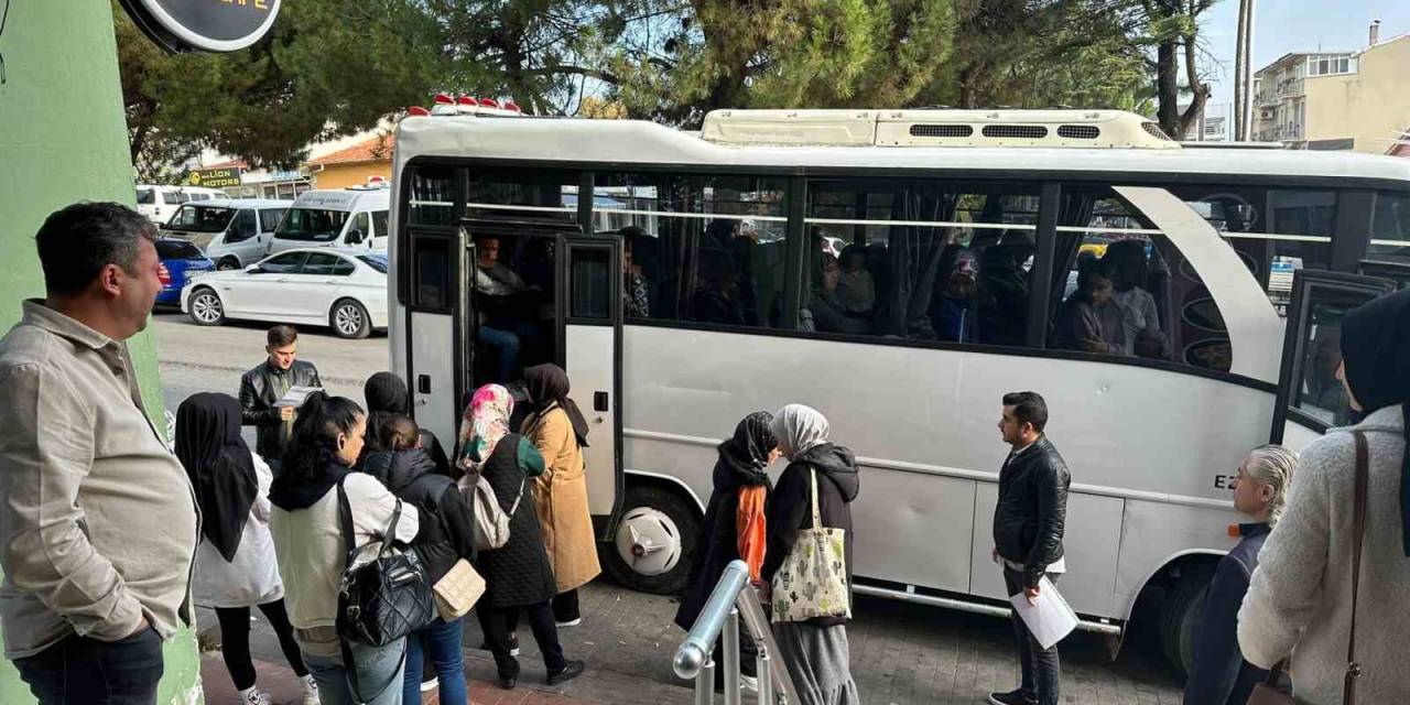Gediz’de Yeni Açılacak Fabrikada Hedef 3 Bin İstihdam