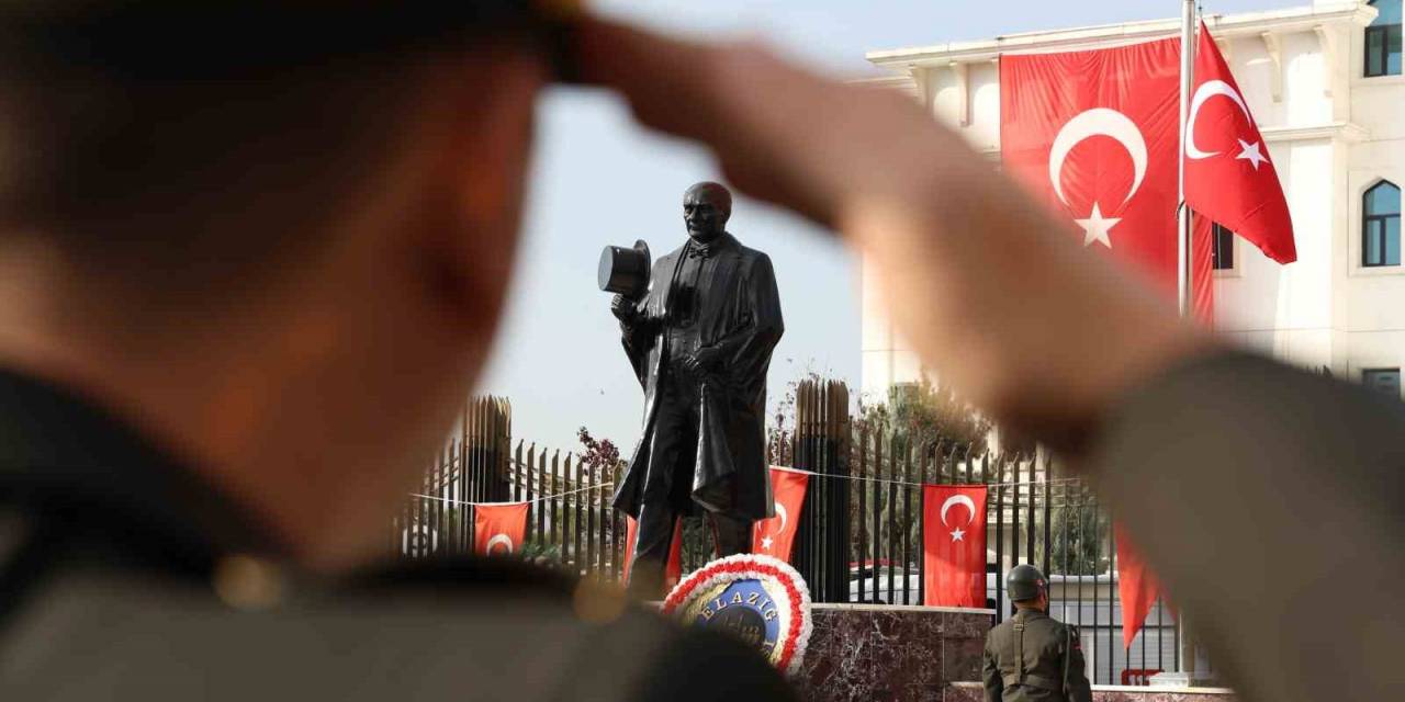 Elazığ’da Atatürk Düzenlenen Törenle Anıldı