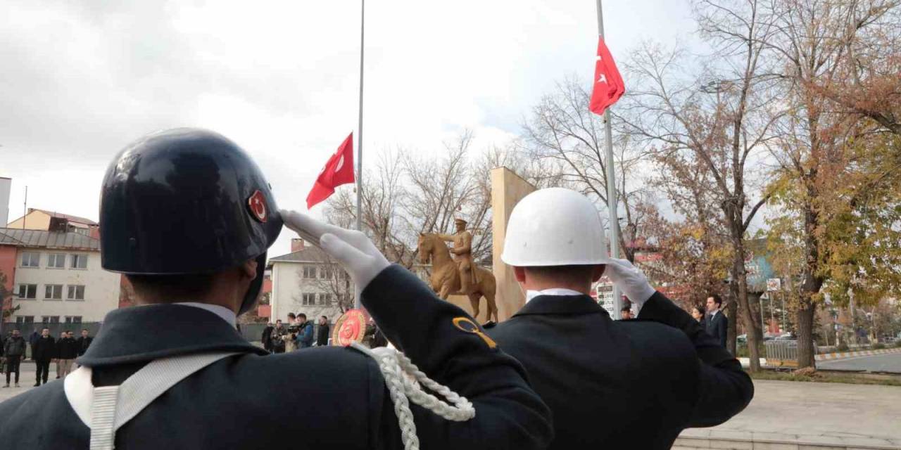 Ağrı’da Atatürk’ü Anma Töreni Düzenlendi