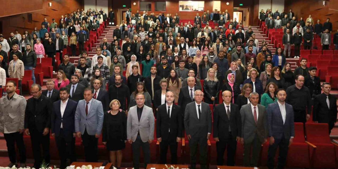 Niğde Ömer Halisdemir Üniversitesi’nde 10 Kasım Atatürk’ü Anma Etkinlikleri Düzenlendi