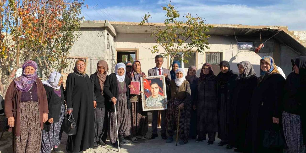 Niğde Şehit Ailelerinden Şehit Onur Özbek’in Ailesine Ziyaret