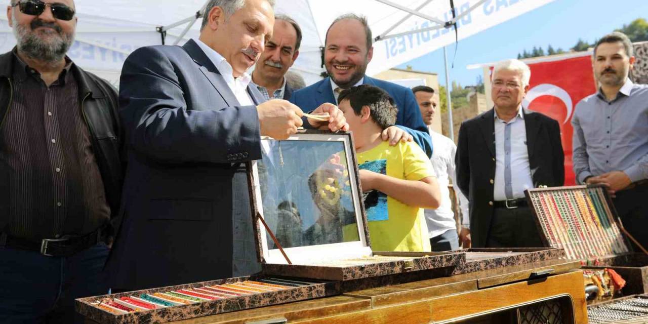 Talas’ta Bu Pazar ‘Antika Pazarı’ Var