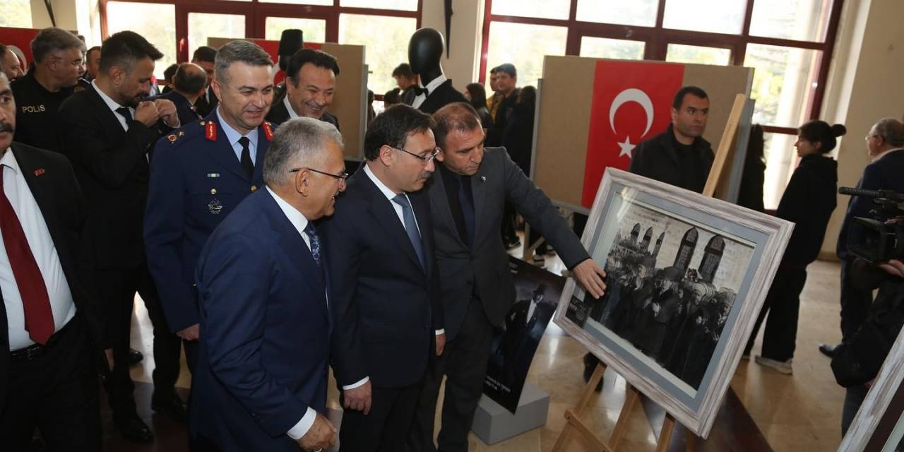 Vali Çiçek Ve Başkan Büyükkılıç, Atatürk’ü Anma Programına Katıldı