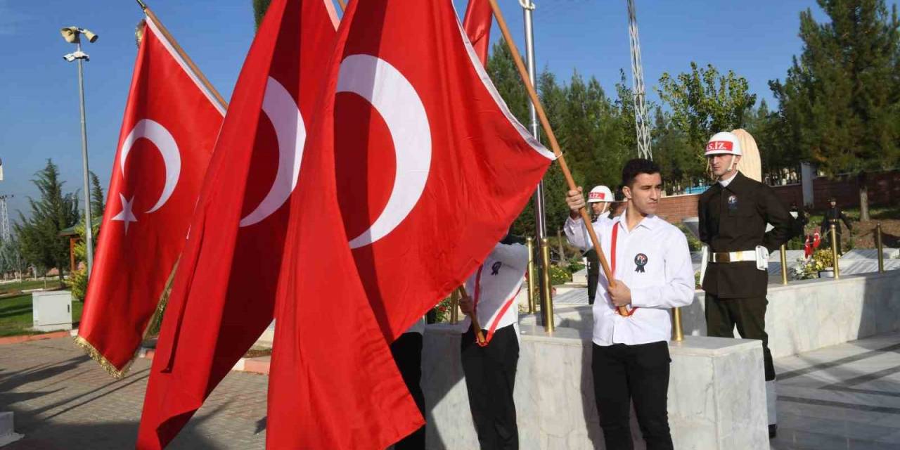 Şanlıurfa’da 10 Kasım Atatürk’ü Anma Programı Düzenlendi