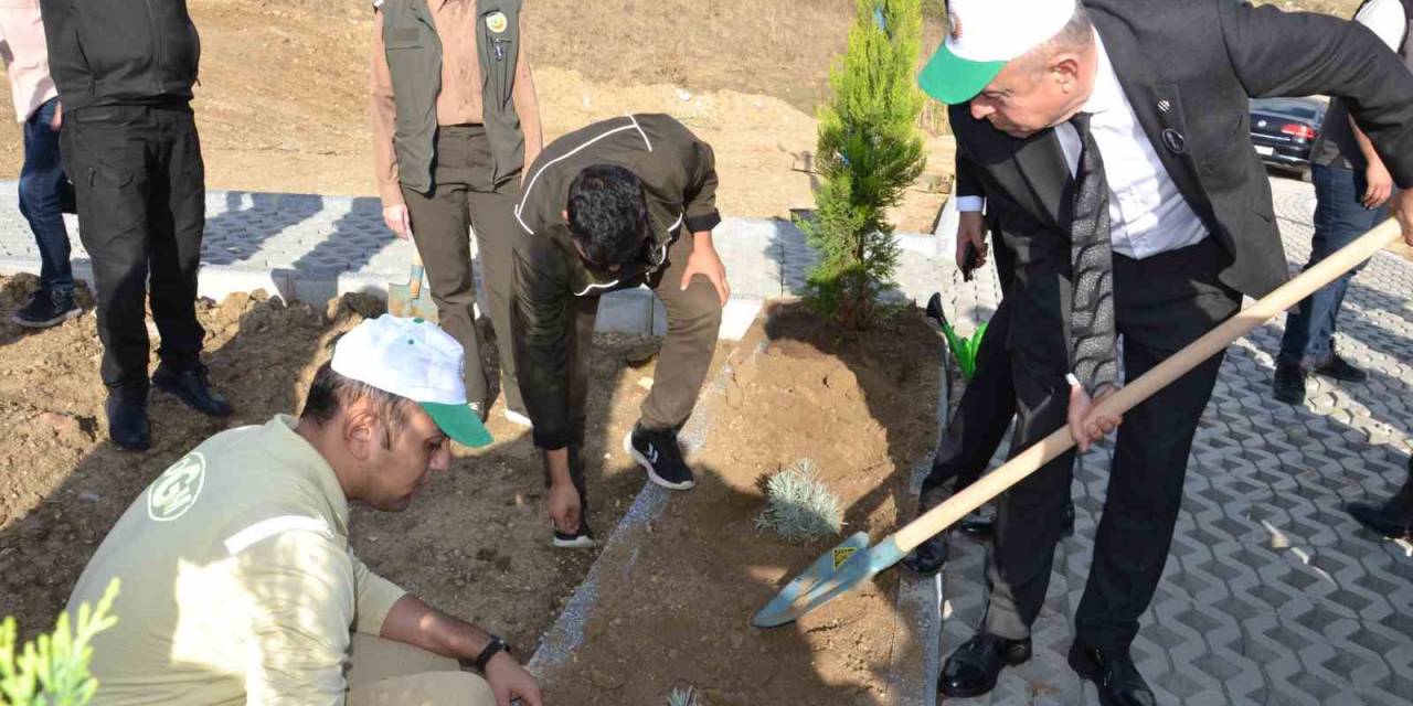 Keşan’da 500 Fidan Toprakla Buluşturuldu