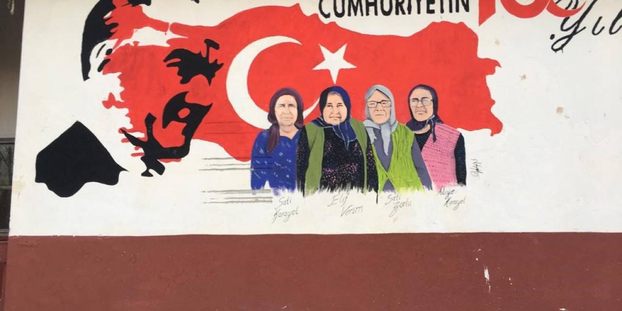 Okudukları Şiirle Köylerinin Simgesi Oldular, Atatürk’ü Anmayı Unutmadılar